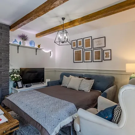 Апартаменты Balchill House With Sauna And Jacuzzi - Happy *